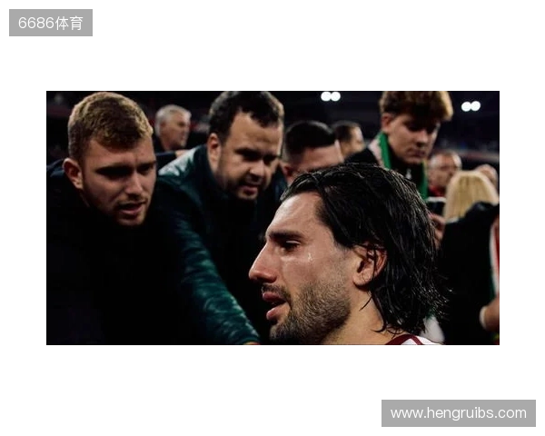 从天堂到地狱,索博在2-1领先后疯狂庆祝,被绝杀后伤心落泪 从天堂到地狱,索博在2-1领先后疯狂庆祝,被绝杀后伤心落泪